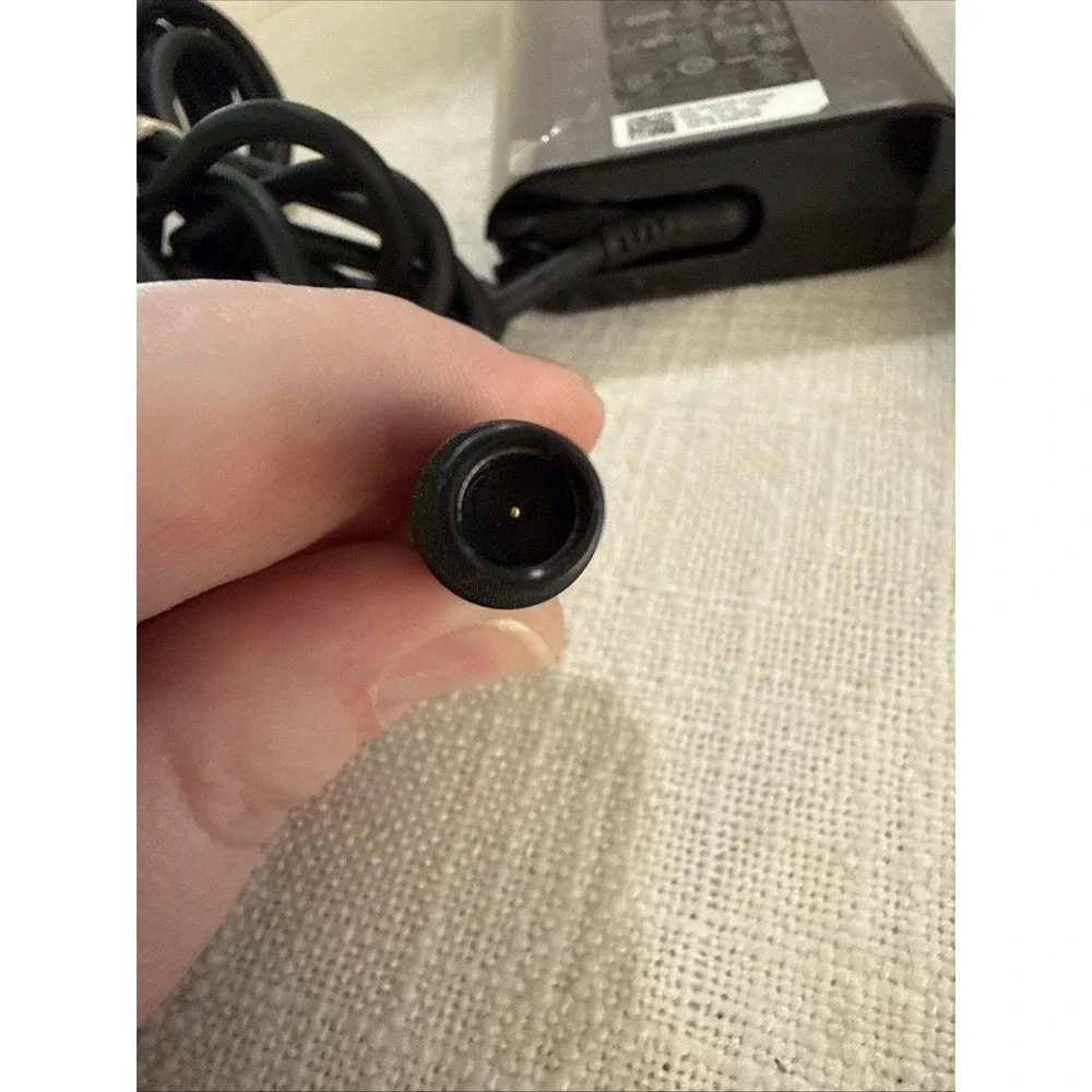 Dell LA90PM130 Genuine OEM 90W 7.4mm AC Adapter 19.5V 4.62A‎ Power Charger